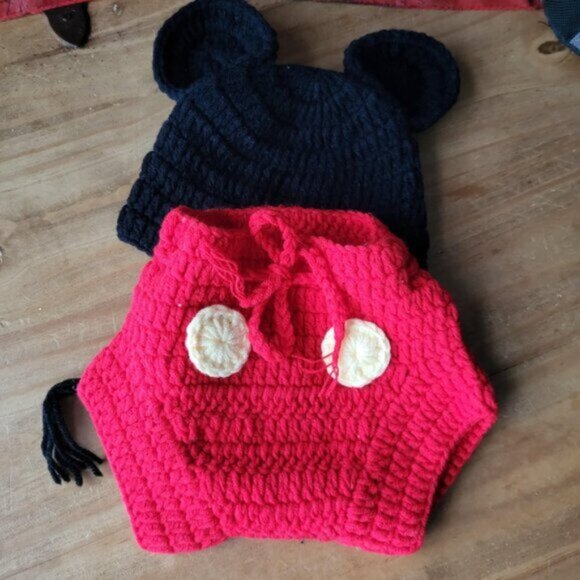 Mickey Mouse Knitted Hat and Bottoms Set - Picture 7 of 8
